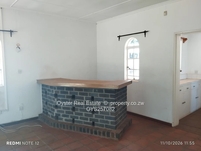 Mount Pleasant, Harare North — 3-Bed on 4047m² w/ Pool & Borehole