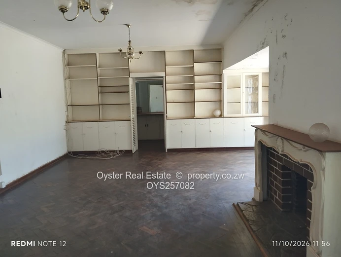 Mount Pleasant, Harare North — 3-Bed on 4047m² w/ Pool & Borehole