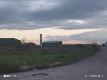 Commercial & Industrial Land