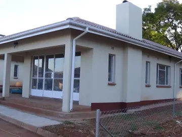 3 Bedroom Garden Flat